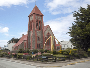 Catholic vs. Non-denominational churches - Christian Faith Guide