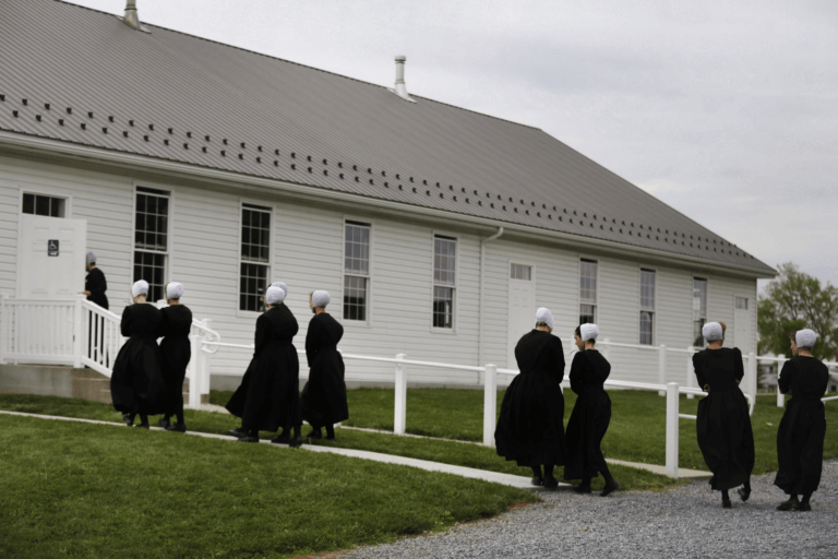 What are the different types of Mennonites? - Christian Faith Guide