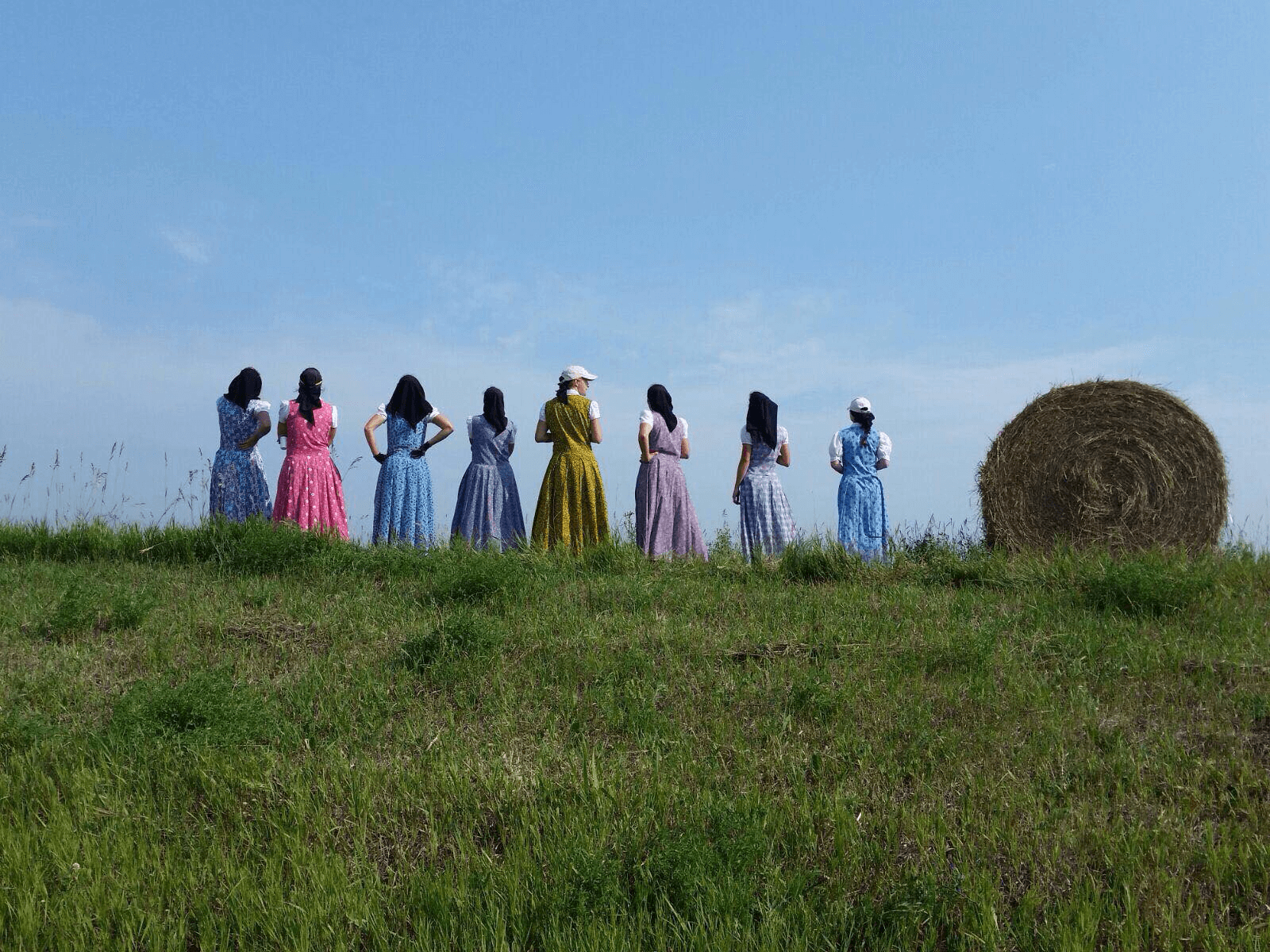 Mennonites vs. Hutterites Christian Faith Guide